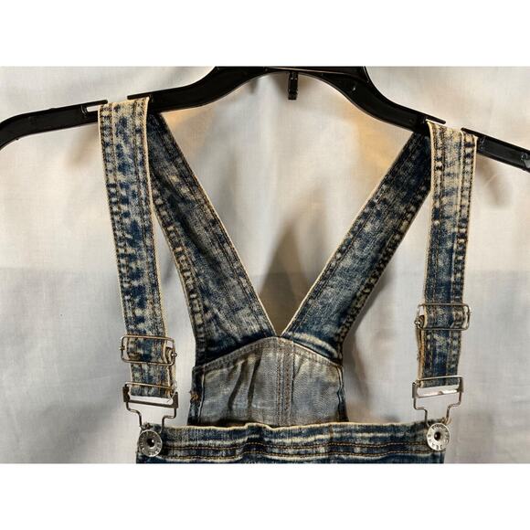 TTraffic Jeans Wear Women’s Distressed Short Bib Overalls Size 11 Cotton Blend - Picture 5 of 9